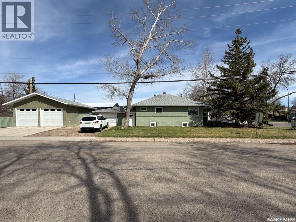 505 Centre Street, Shaunavon