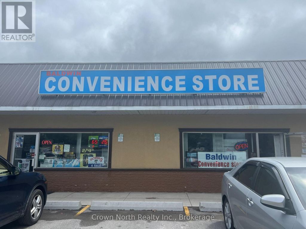 3 - 23721 Hwy 48, Georgina (baldwin)