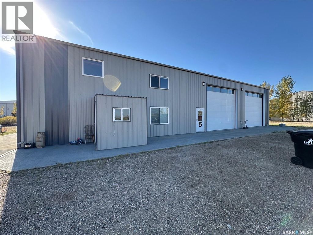 5 109 Industrial Drive, Bienfait