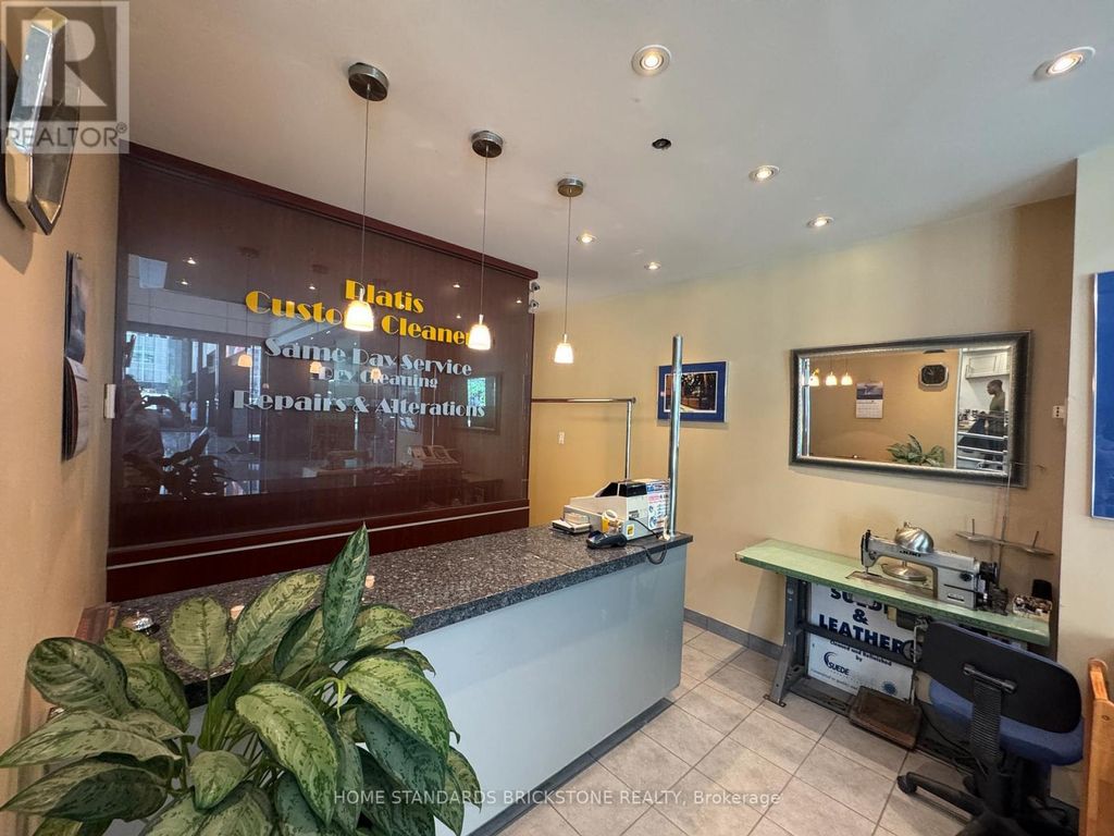 G20 - 181 University Avenue, Toronto (bay Street Corridor)