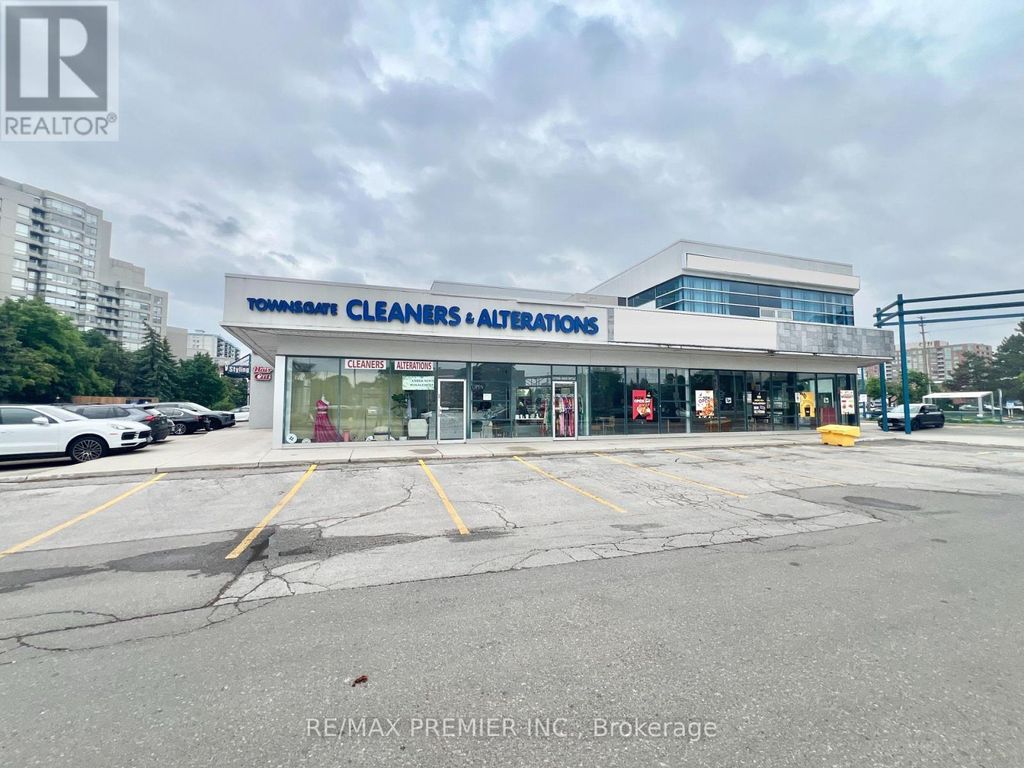 7 - 7077 Bathurst Street, Vaughan (crestwood-Springfarm-Yorkhill)