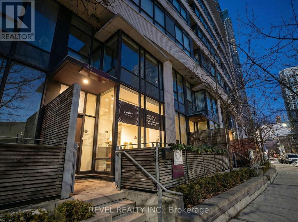 G05 - 40 Fort York Boulevard, Toronto (waterfront Communities)