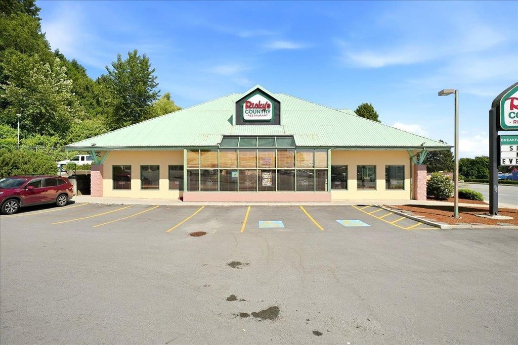 32081 Lougheed Highway, Mission