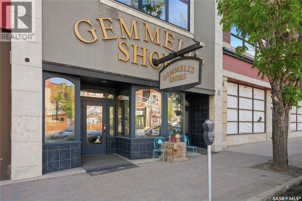 110 Main Street N, Moose Jaw