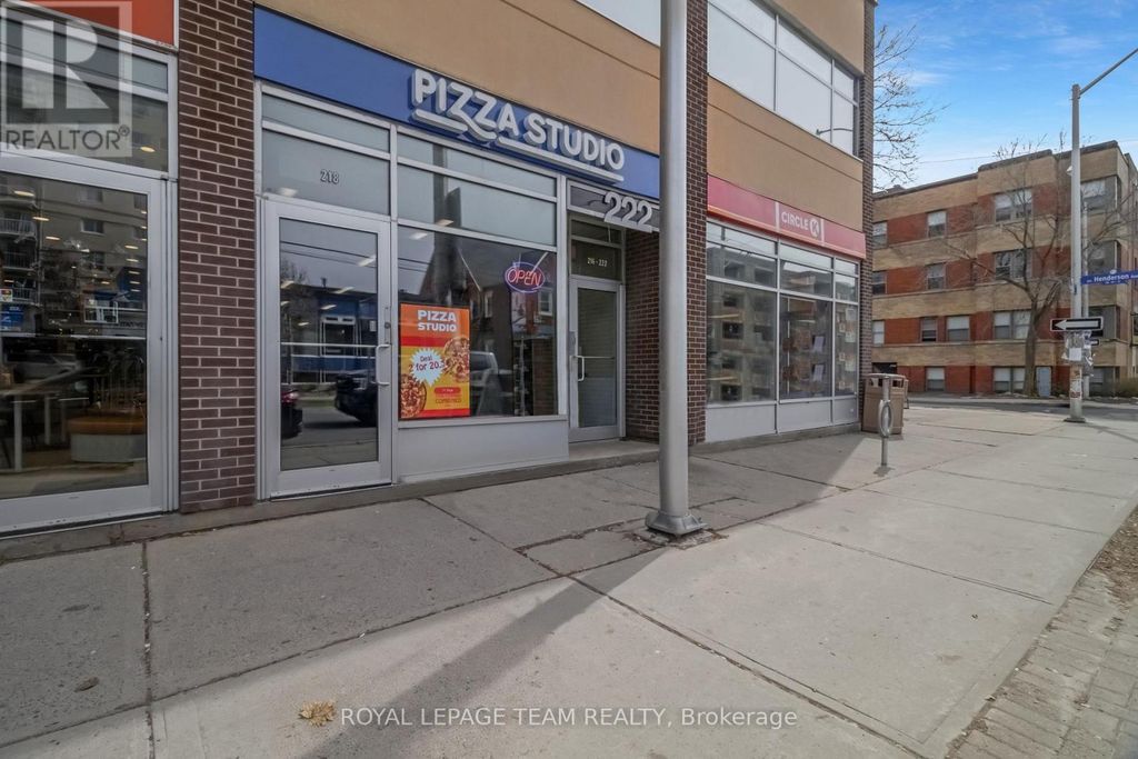 218 Laurier Avenue E, Ottawa