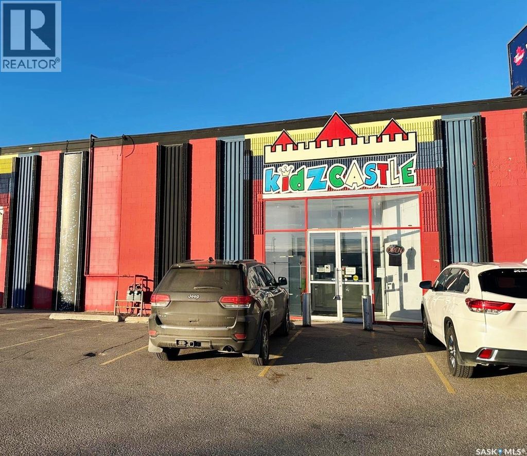 714 Circle Drive N, Saskatoon