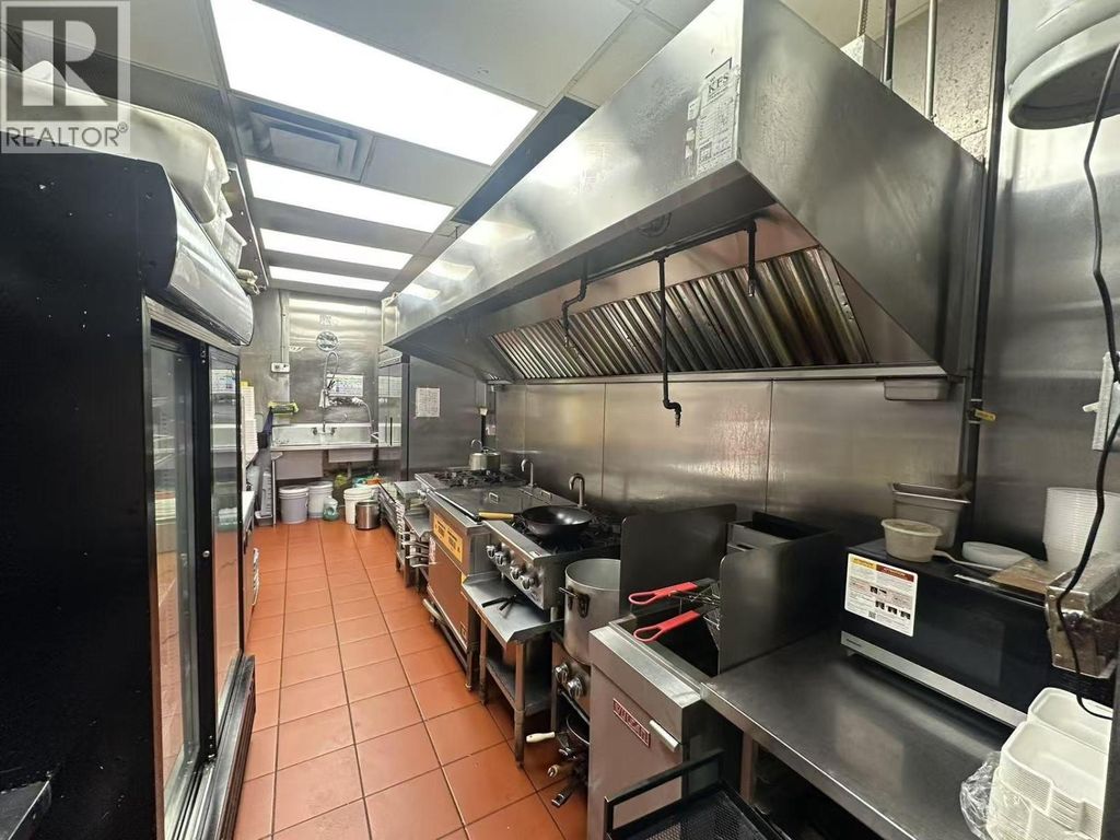 2140 8391 Alexandra Road, Richmond