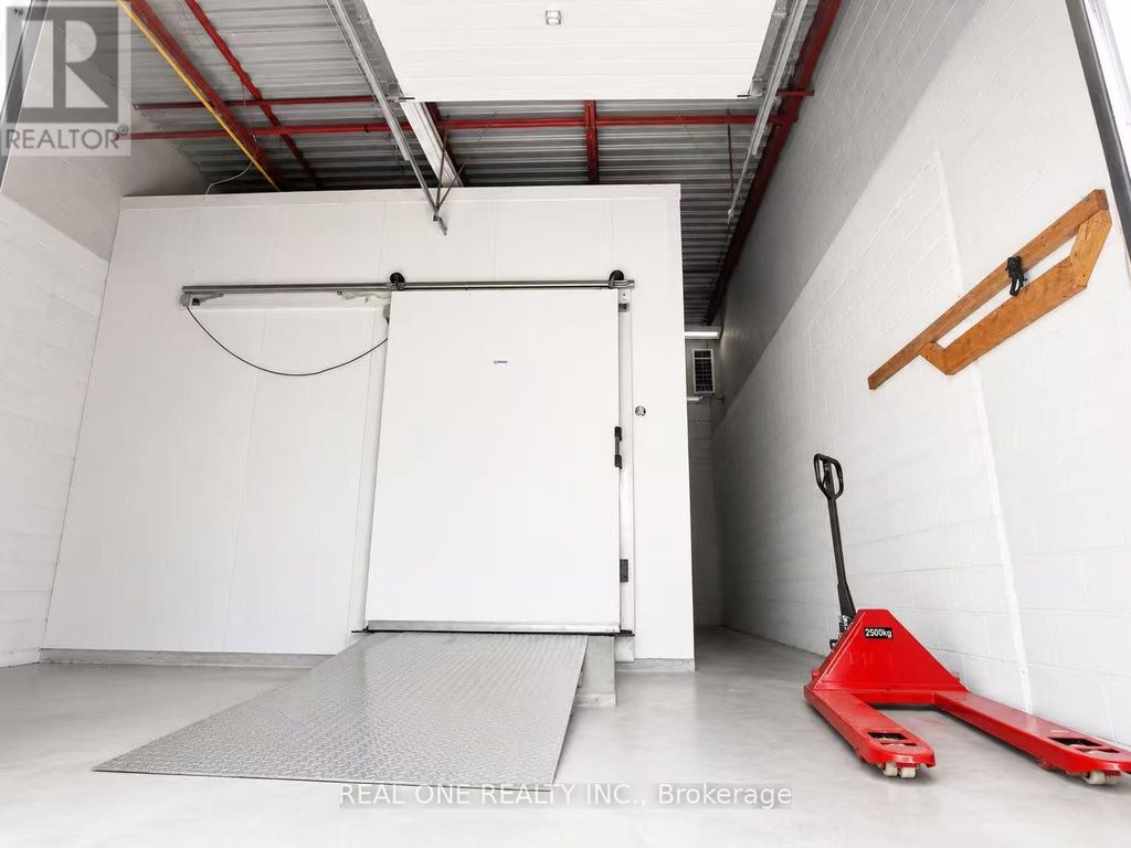 15 - 140 Finchdene Square, Toronto (rouge)