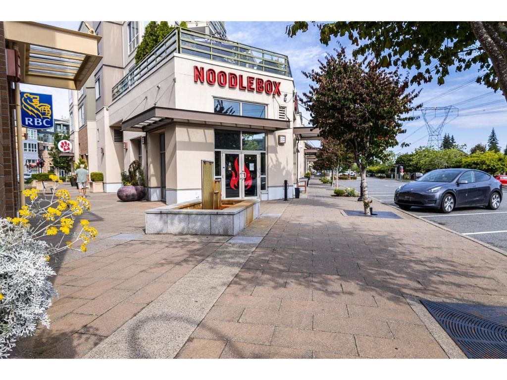 110 15785 Croydon Drive, Surrey