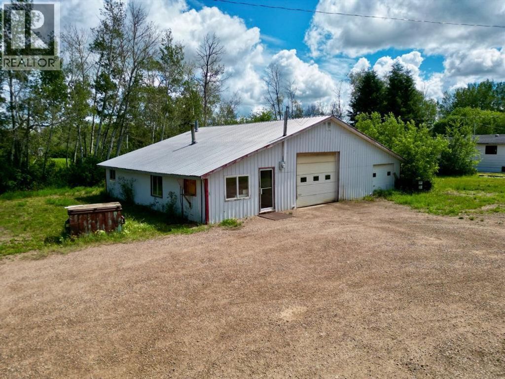141441 Twp Rd 1074, La Crete