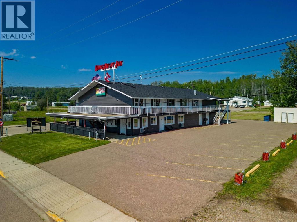 5036 W 51 Avenue, Fort Nelson