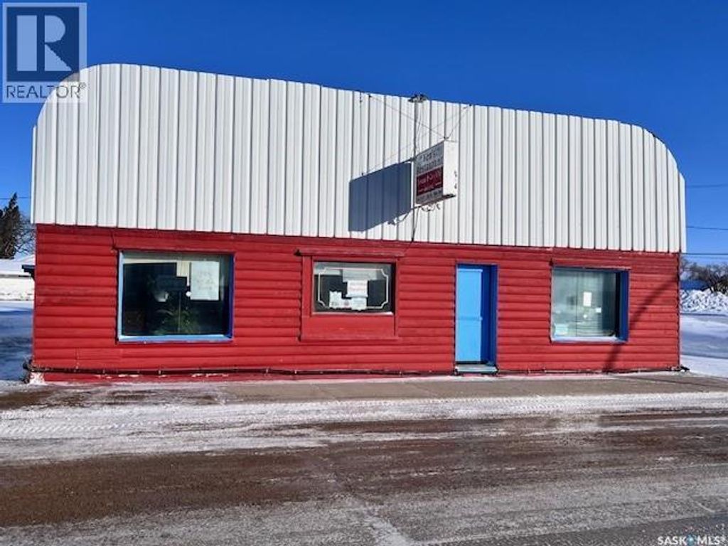 211 Kinistino Avenue W, Kinistino