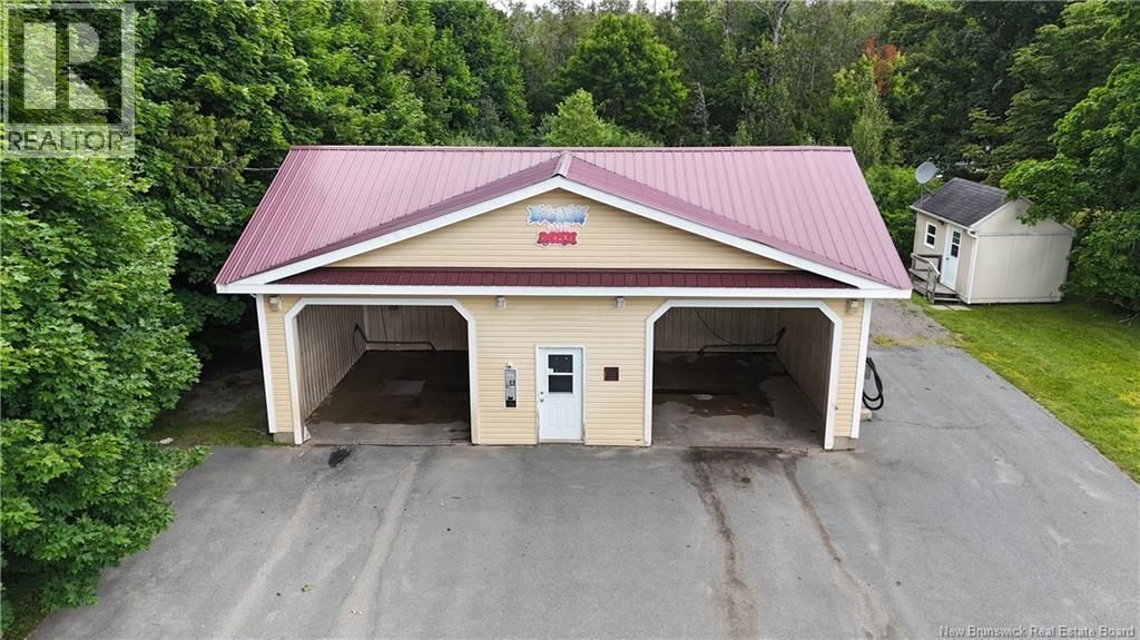 3943 Route 127, Bayside