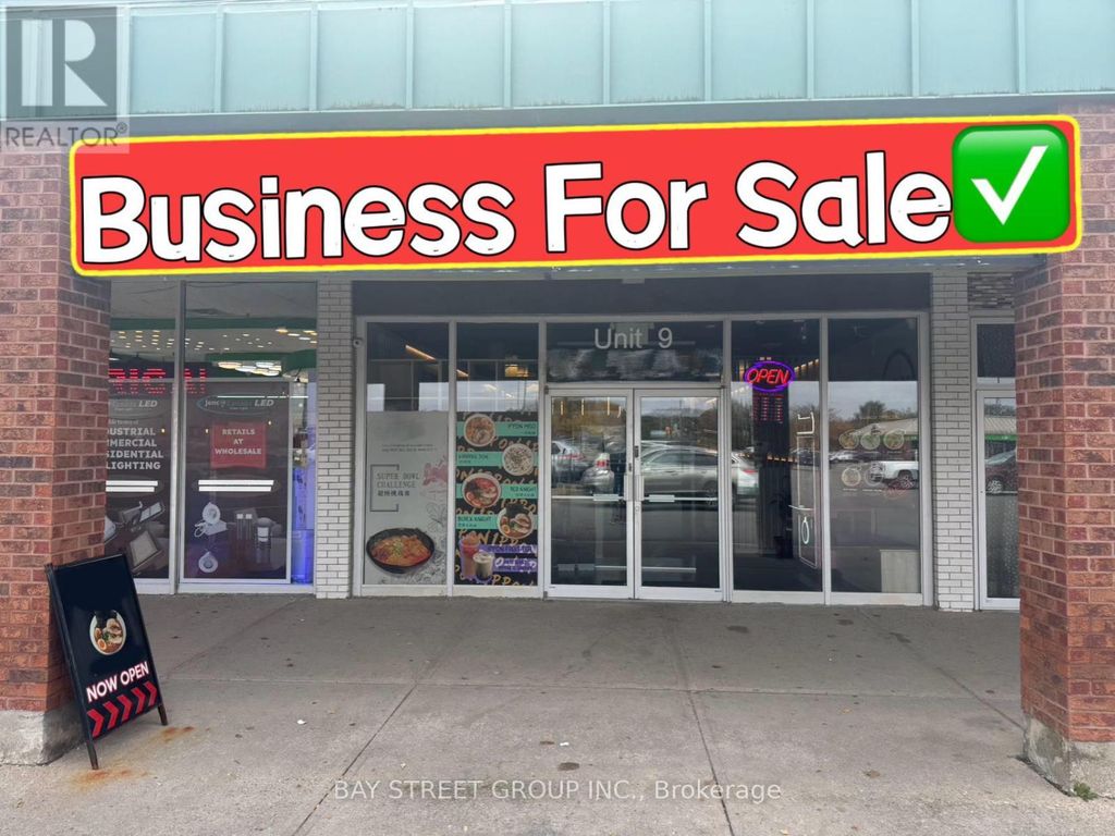 9 - 130 Davis Drive, Newmarket (central Newmarket)