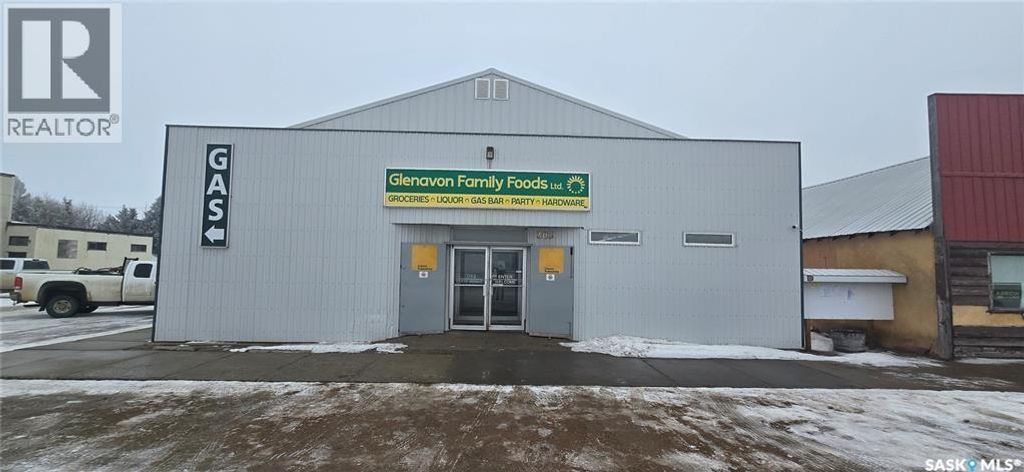 303 Railway Avenue, Glenavon