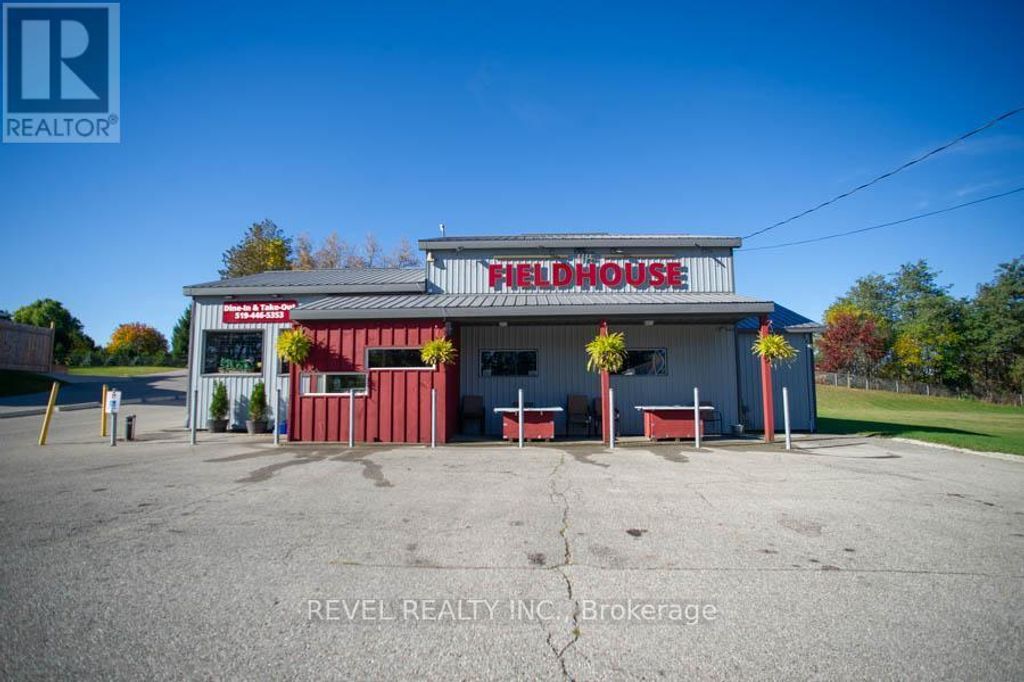 A - 53 Simcoe Street, Brant (oakland)