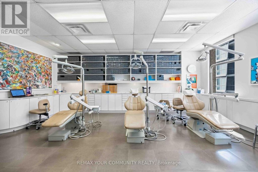 706 - 1240 Bay Street, Toronto (annex)