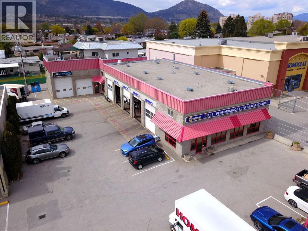 2595 Skaha Lake Road, Penticton