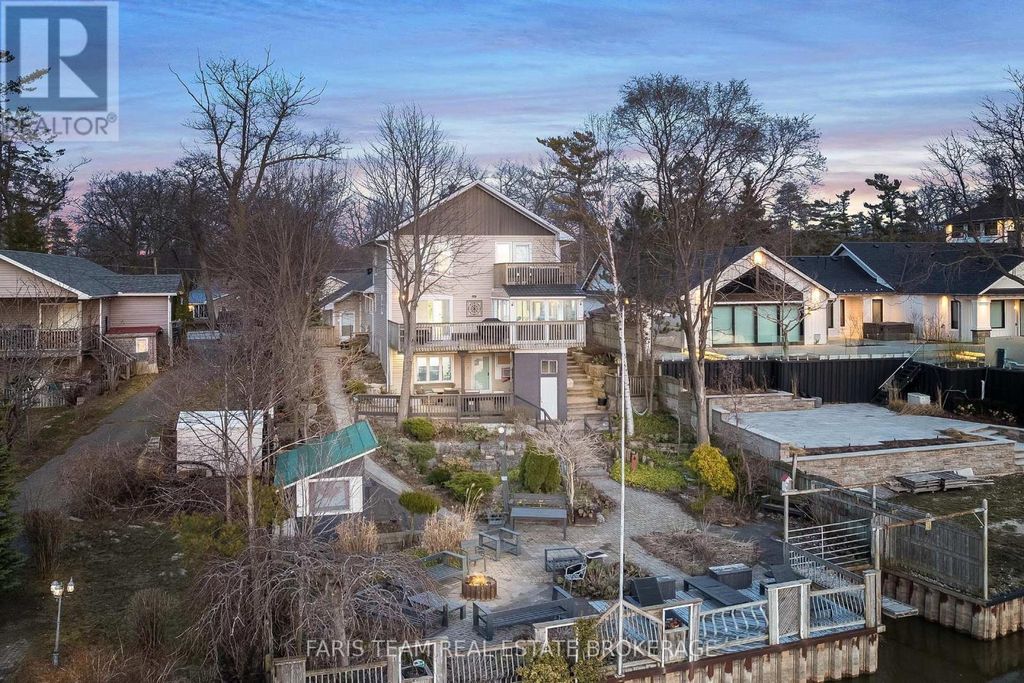 60 River Avenue Crescent, Wasaga Beach