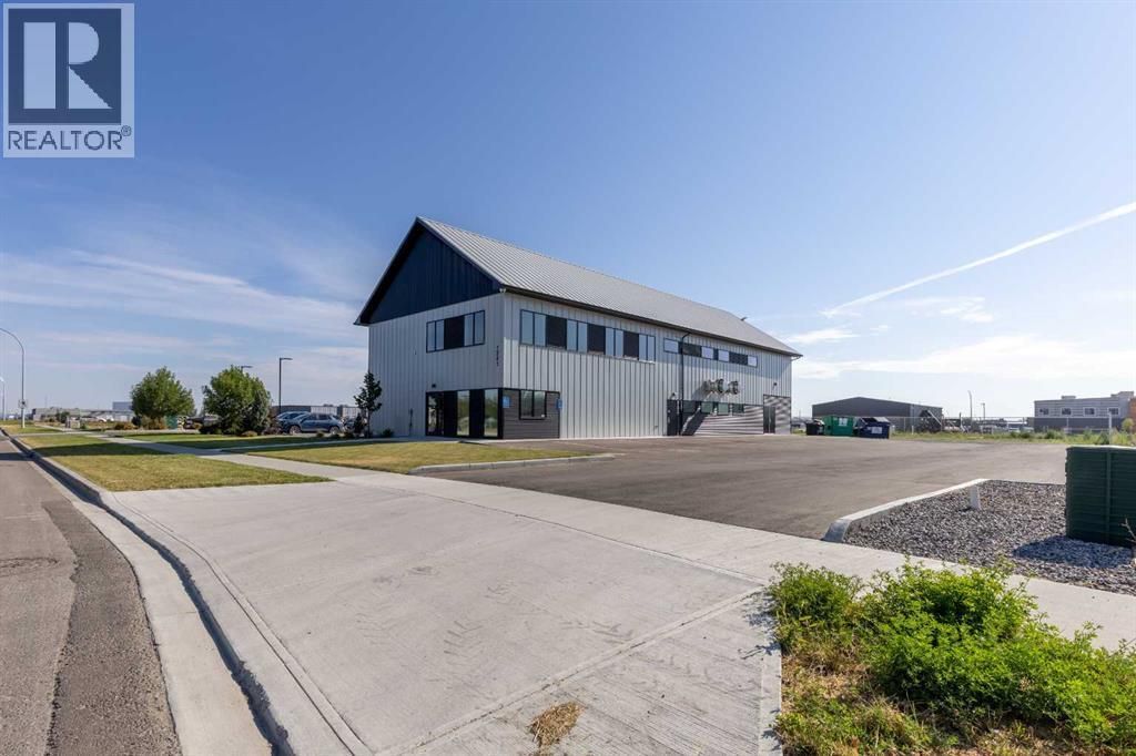 1241 29 Street N, Lethbridge