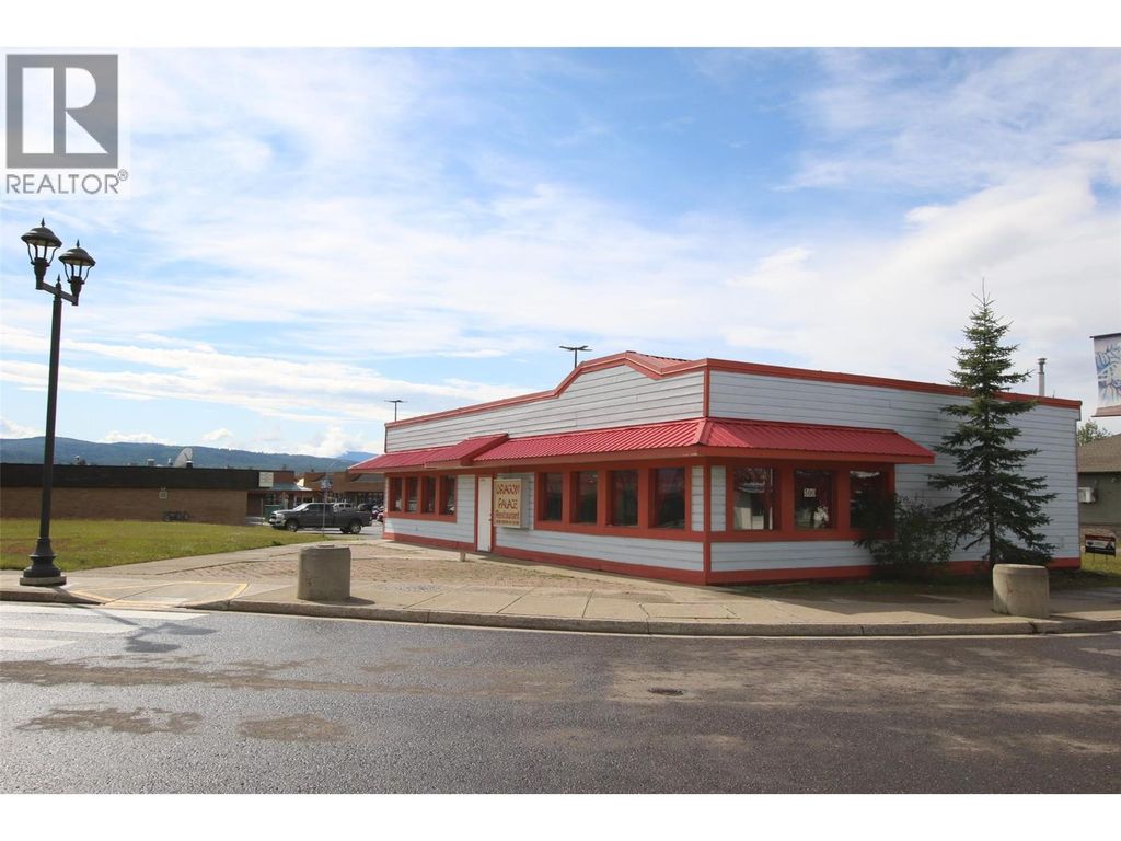 300 Iles Way, Tumbler Ridge