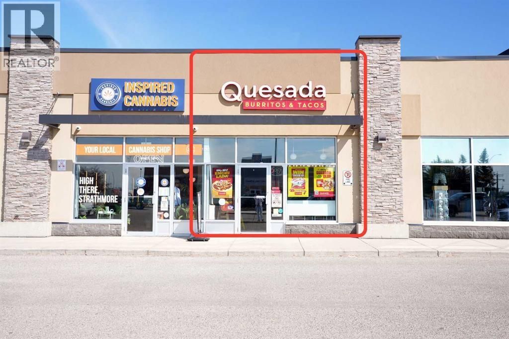 125c-1, 100 Ranch Market, Strathmore