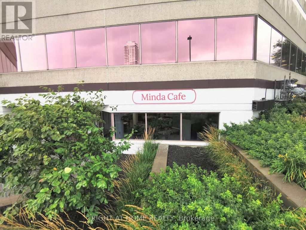 1223 Michael Street, Ottawa