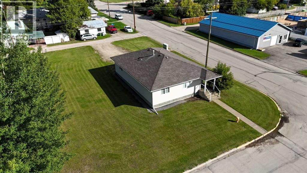 4702 3 Avenue, Edson