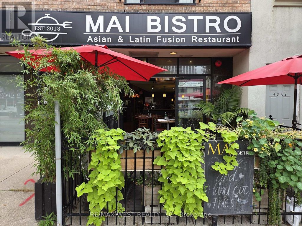 4906 Dundas Street W, Toronto (islington-City Centre West)