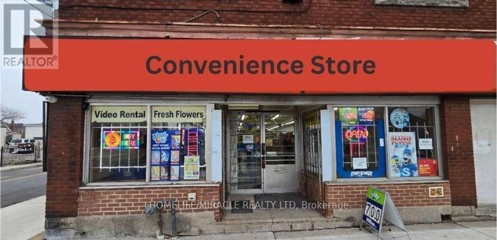 230 Kenilworth Avenue N, Hamilton (homeside)