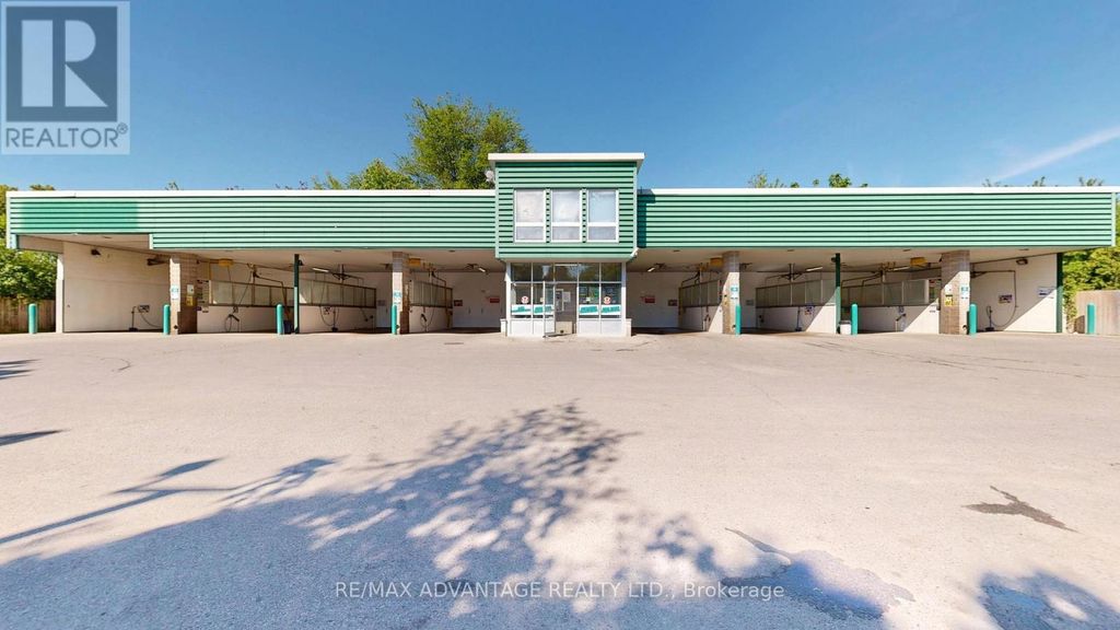 1754 Dundas Street, London East (east H)