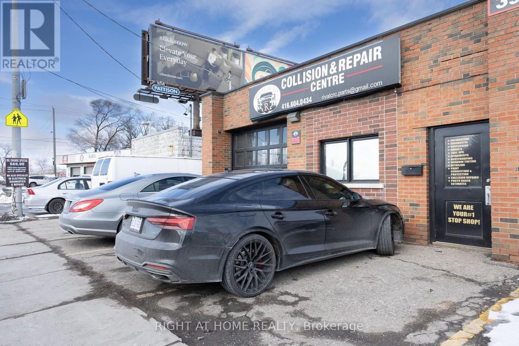 393 Weston Road, Toronto (rockcliffe-Smythe)