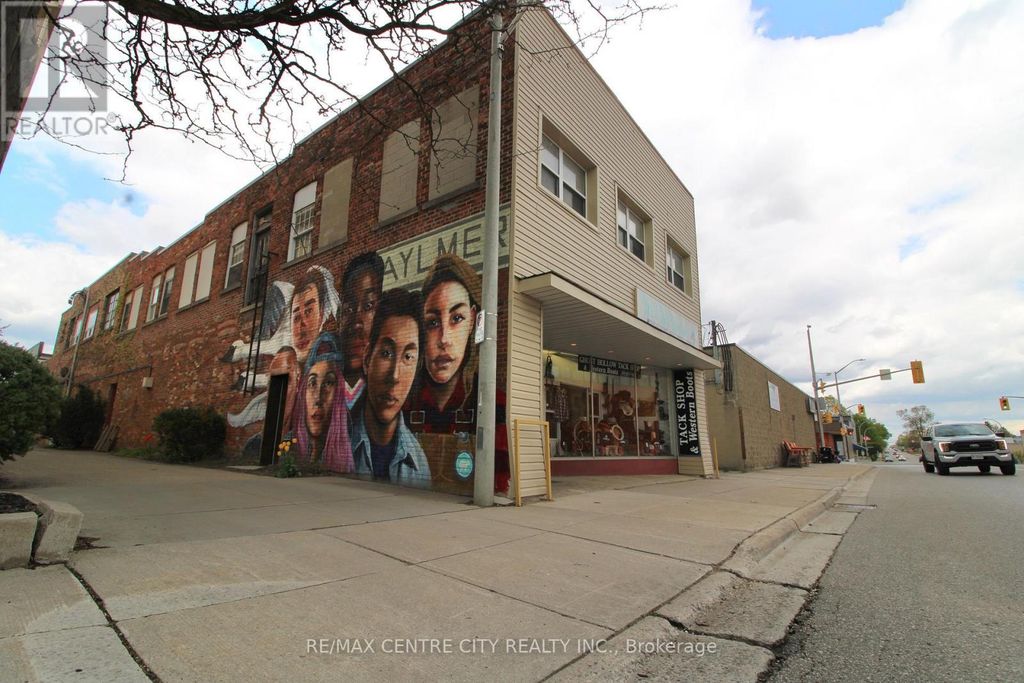 20 John Street S, Aylmer