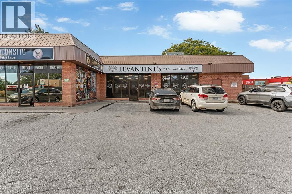 71 Erie Street North, Leamington