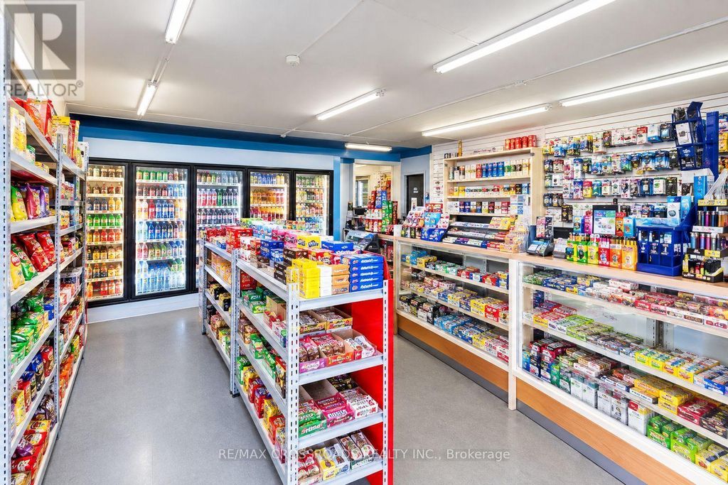 2247 Hurontario Street, Mississauga (cooksville)