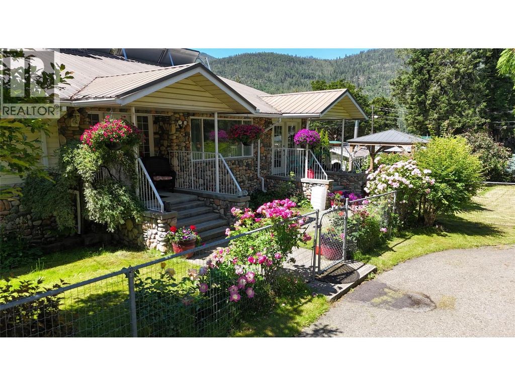 61 Kingsley Road, Christina Lake