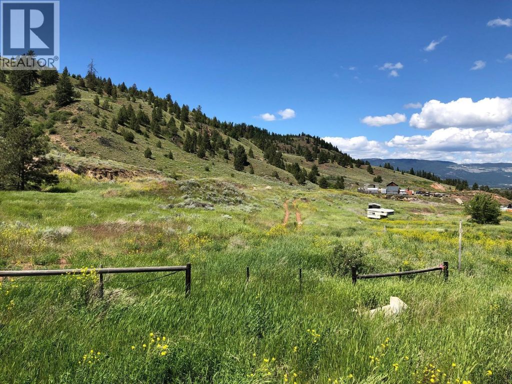 1101 Midday Valley Road, Merritt