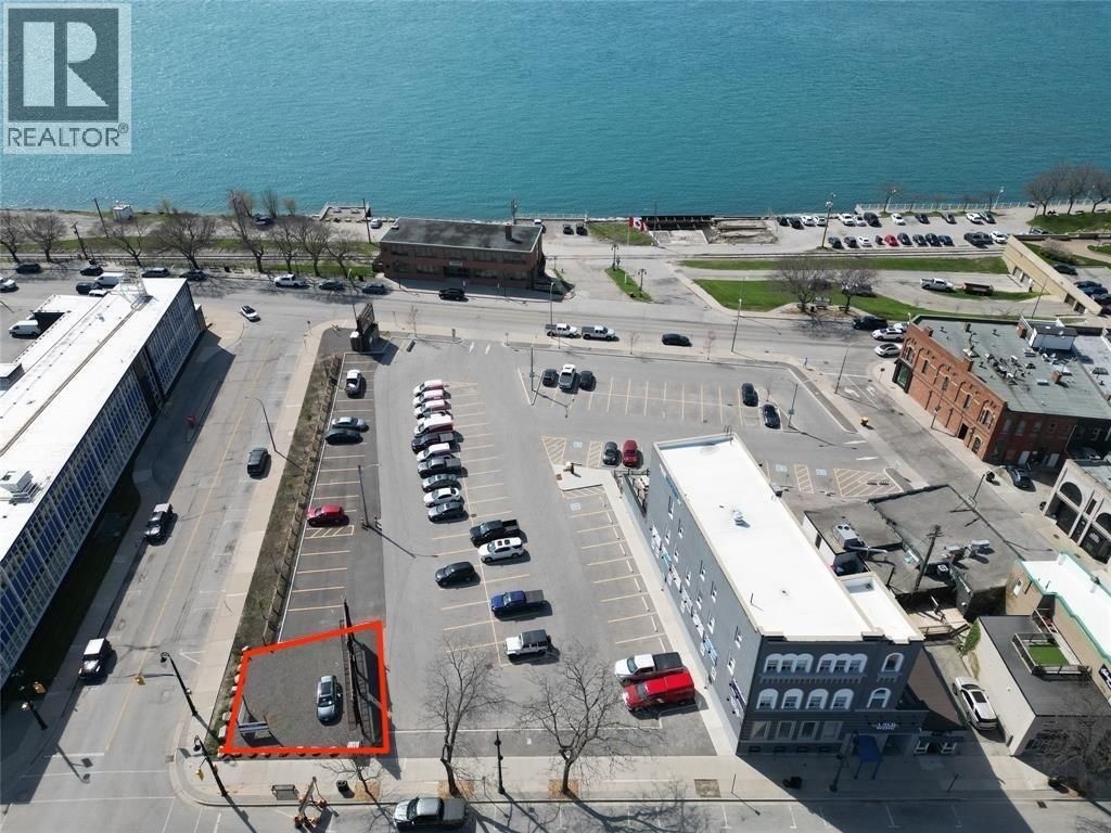 101 Christina Street North, Sarnia