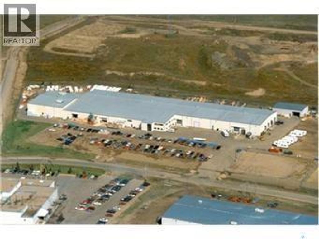 100 Canola Avenue, North Battleford