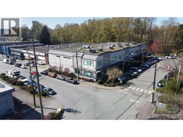 104 & 106 375 Lynn Avenue, North Vancouver