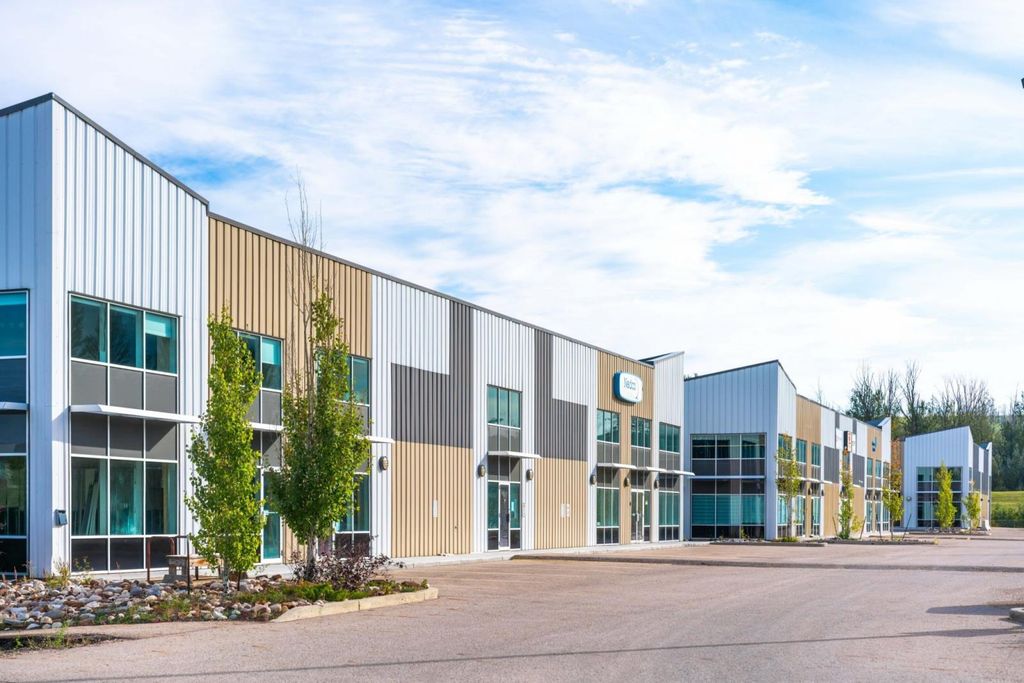 Bay 9, 280 Taiganova Crescent, Fort Mcmurray