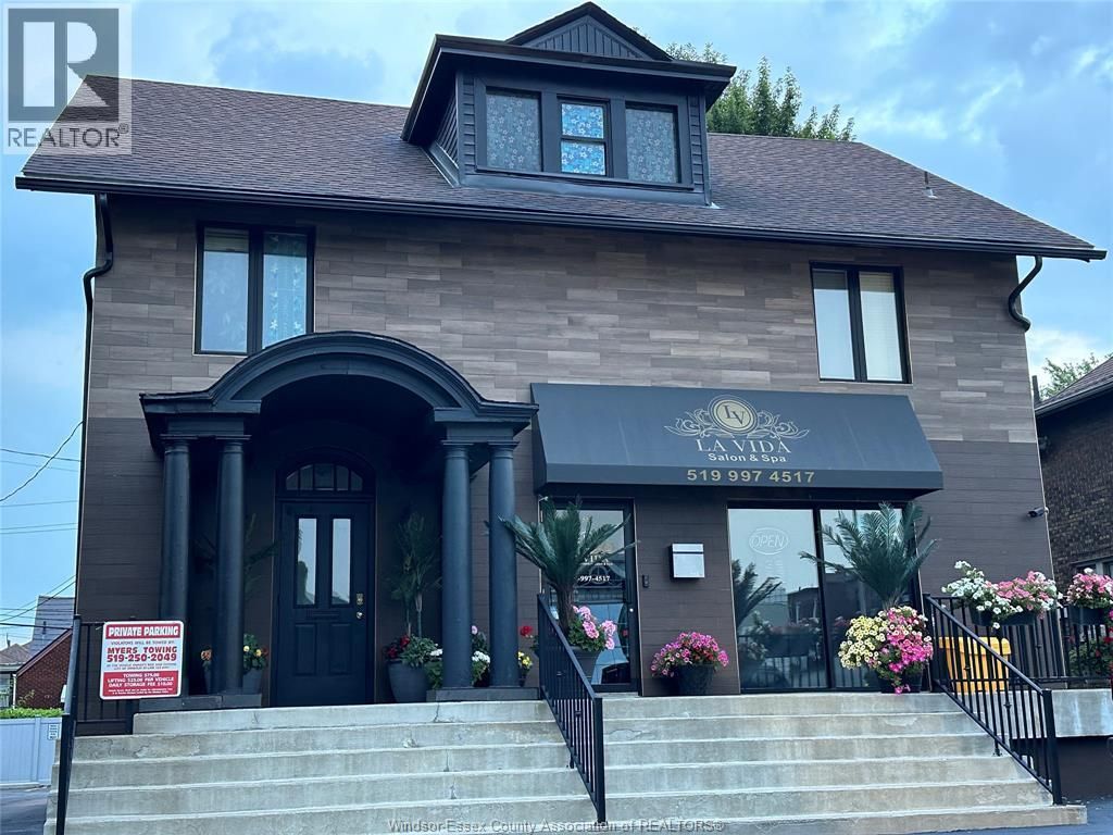 1580 Ouellette, Windsor