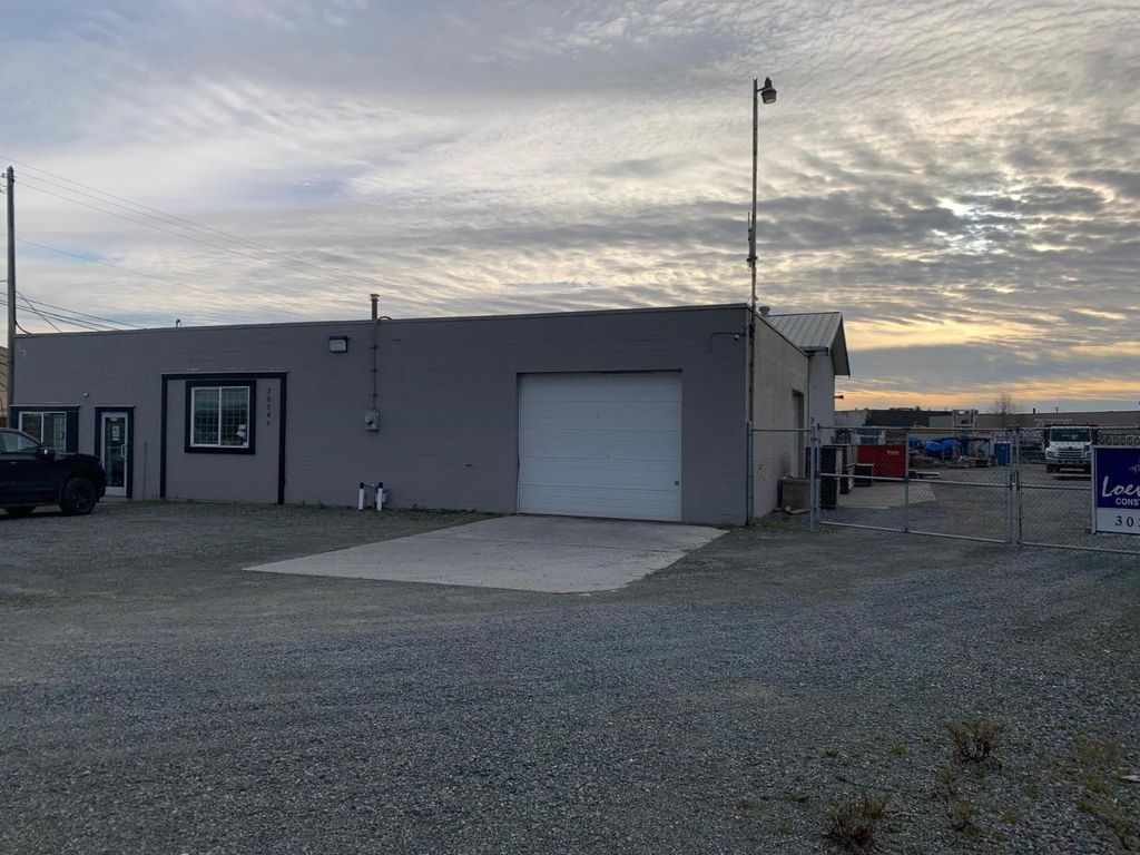 30746 South Fraser Way, Abbotsford