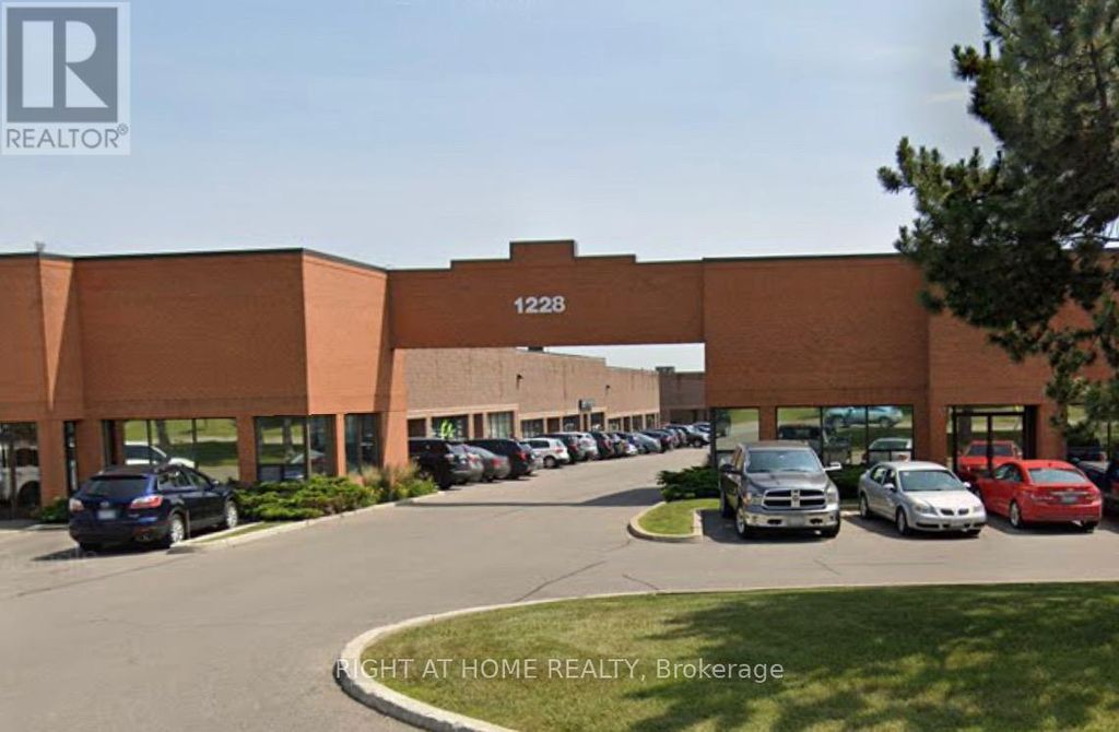 4 - 1228 Gorham Street, Newmarket (newmarket Industrial Park)