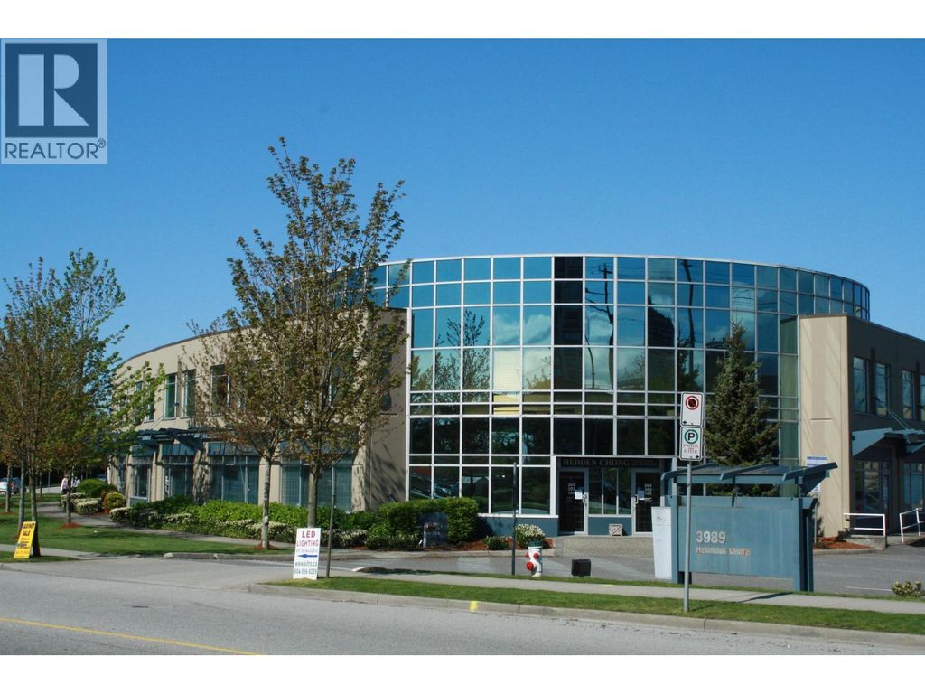 116 3989 Henning Drive, Burnaby