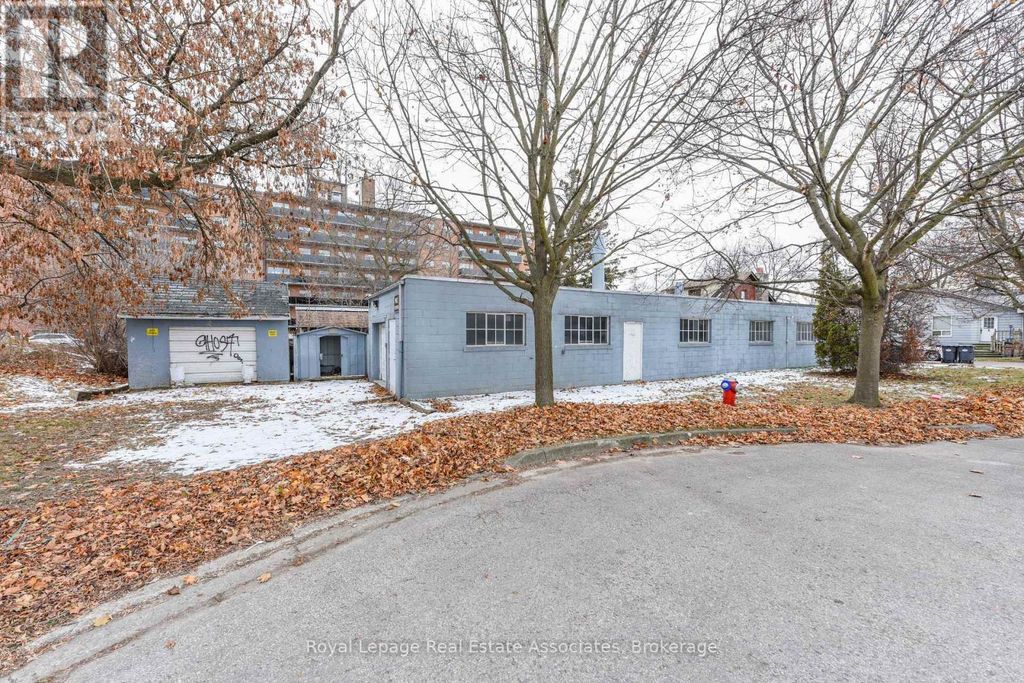 #rear - 1089 Seneca Avenue, Mississauga (port Credit)