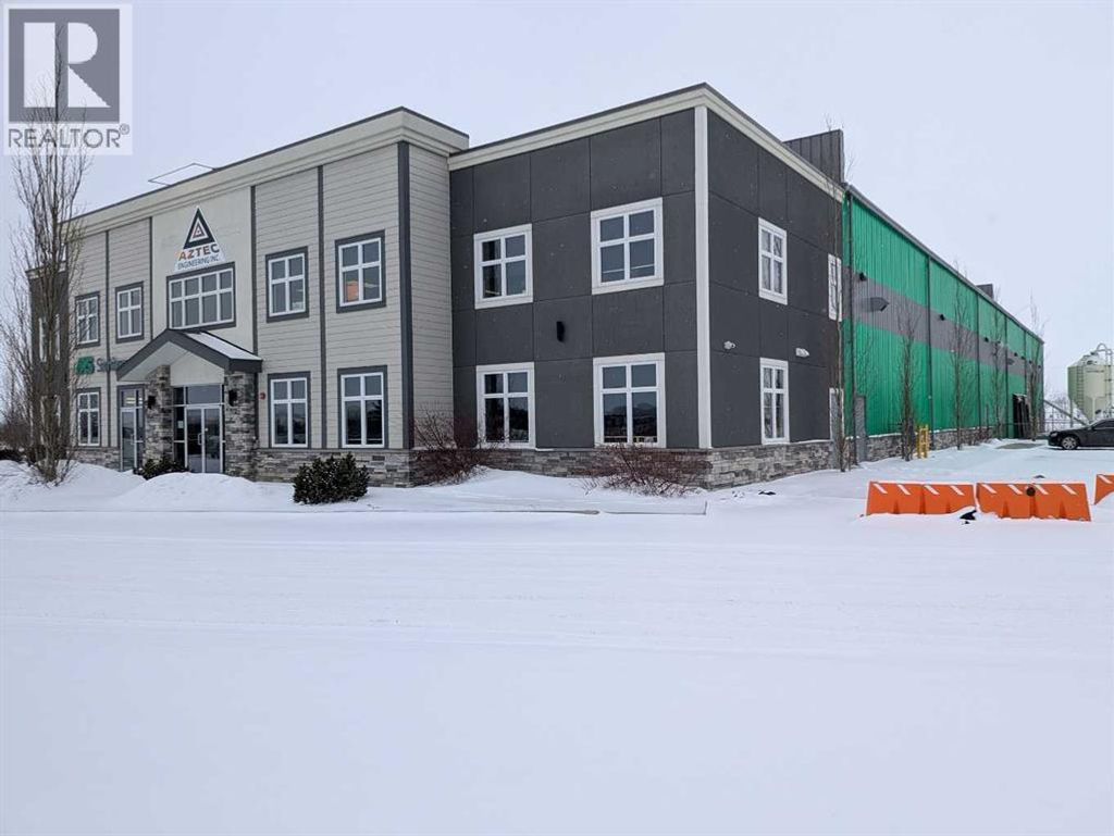 120, 27211 Highway 12, Rural Lacombe County