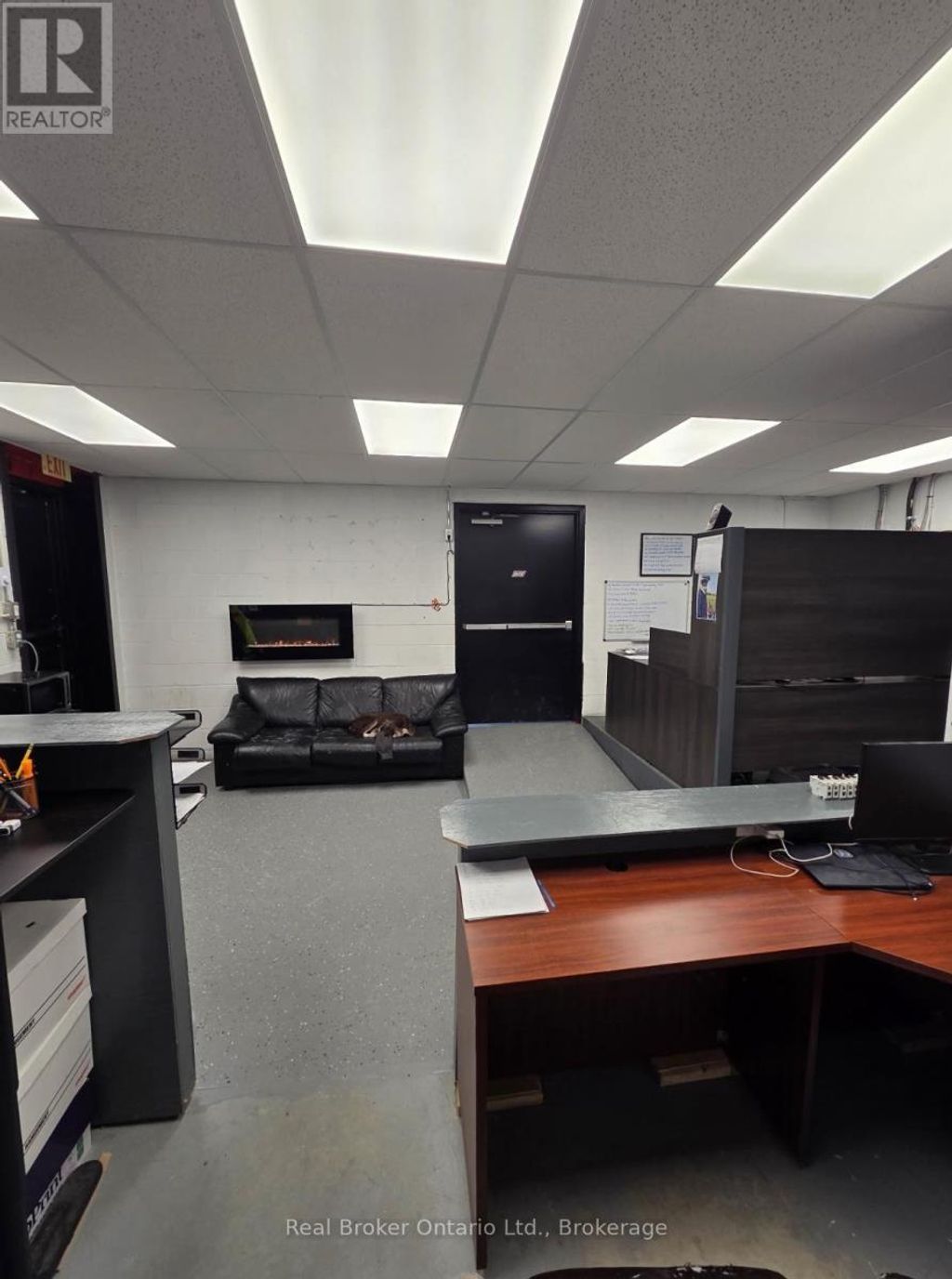 200 - 90 Anne Street, Barrie (400 North)