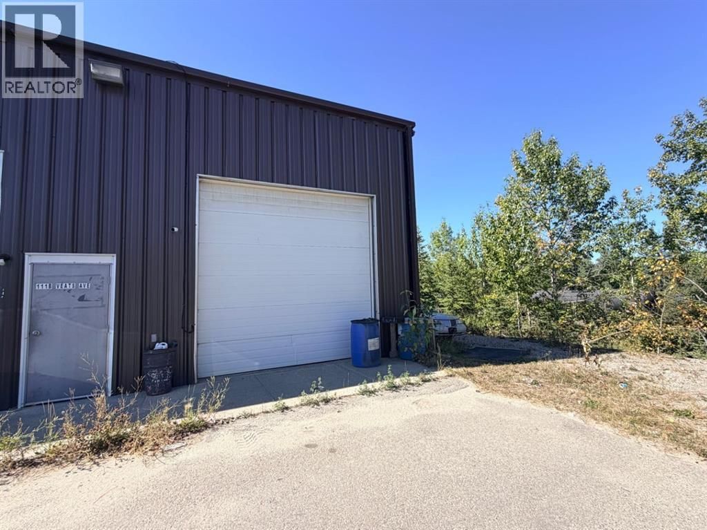 B, 111 Veats Avenue, Hinton