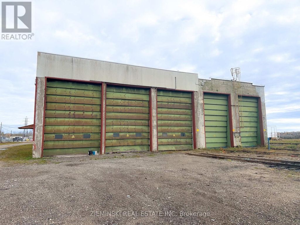 Cg - 1 Park Street, Iroquois Falls